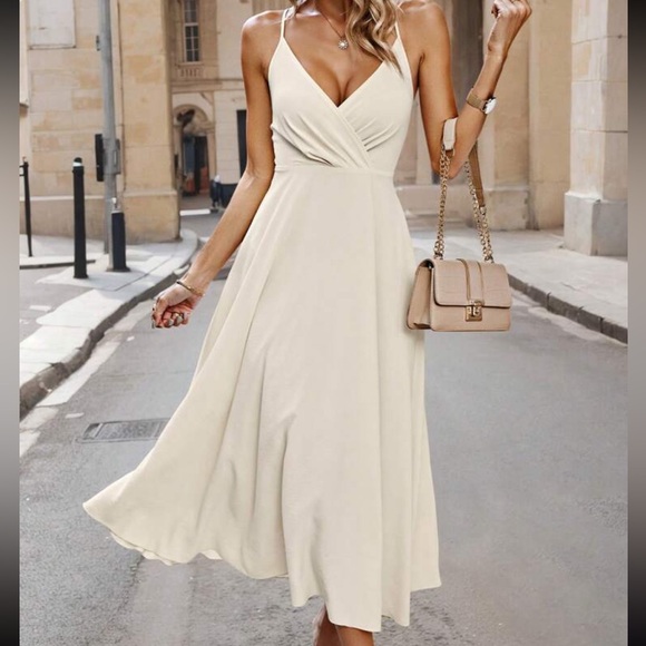 Luxe crisscross tie back dress - Picture 12 of 16